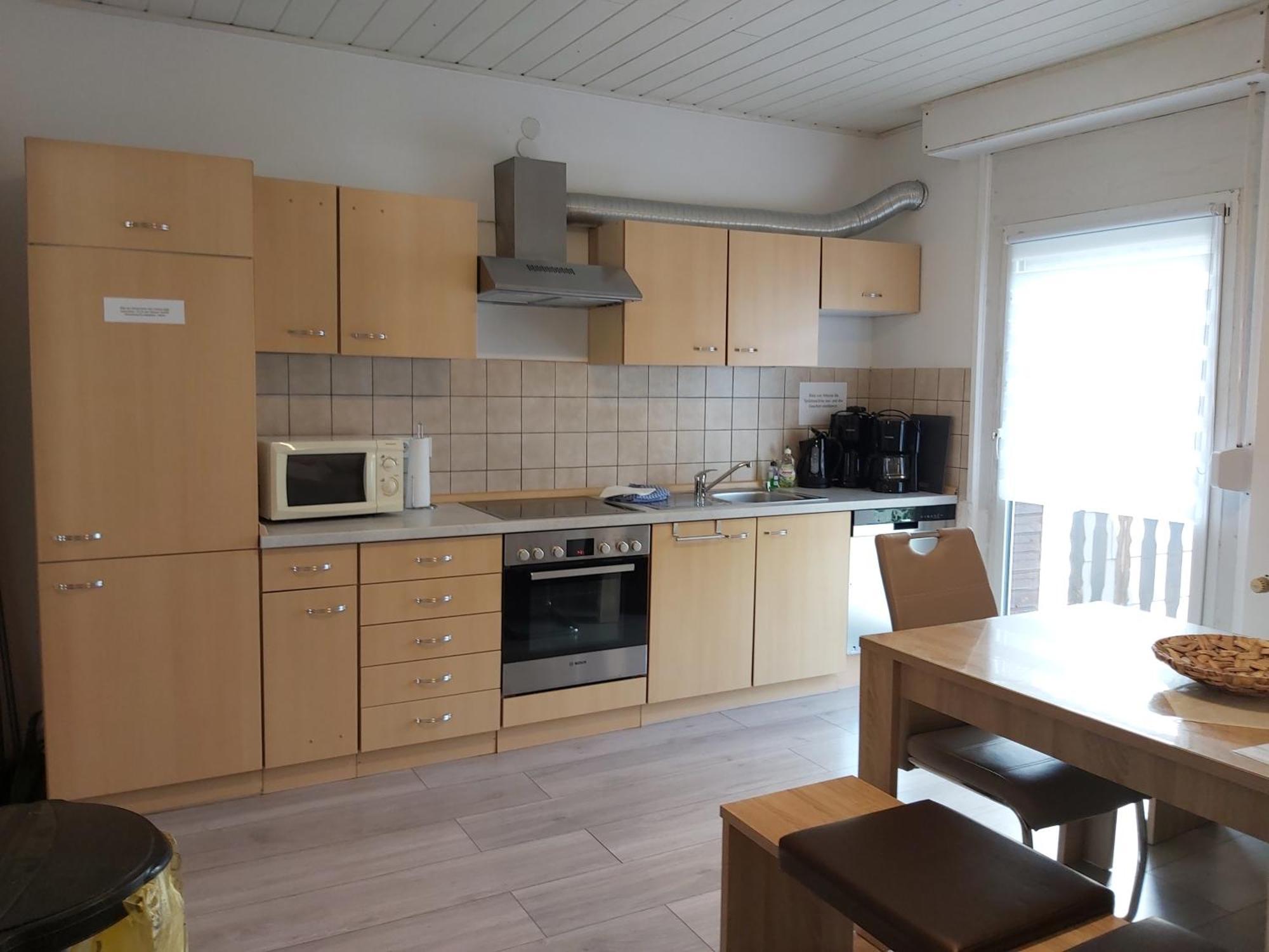 - Am Moselufer Ferienhaus Kövenig